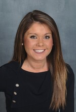 Real Estate Agent Roxanne Simon